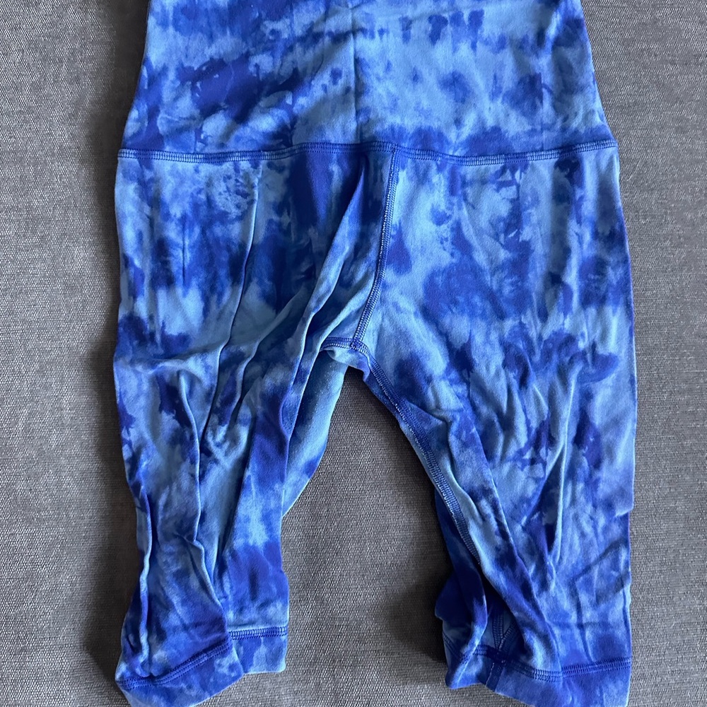 Lululemon Blue Tie Dye Align Shorts - 10 inch